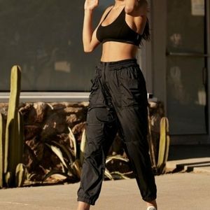 Free People Movement Tell Me About It Cargo Lined Jogger Pant Small
